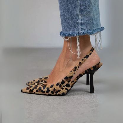 LEONORA | Elegant animal-print neckline for a bold style